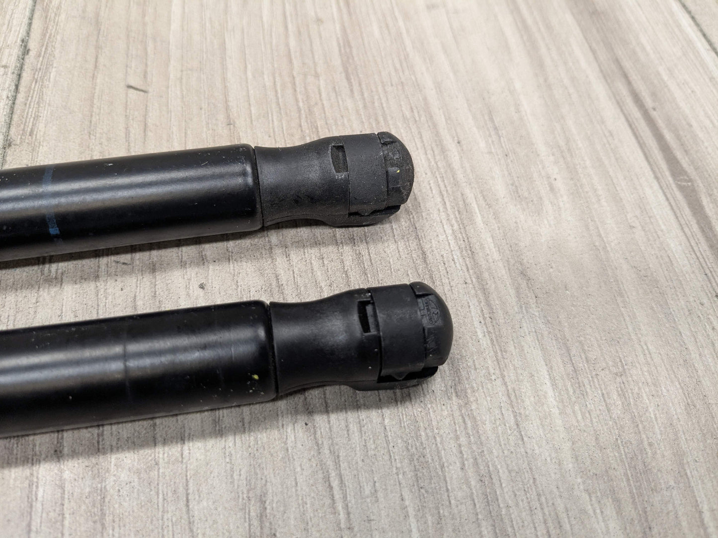 14-19 OEM BMW F15 F85 F86 X6 Front Left Right Hood Shock Lift Support Pair SET