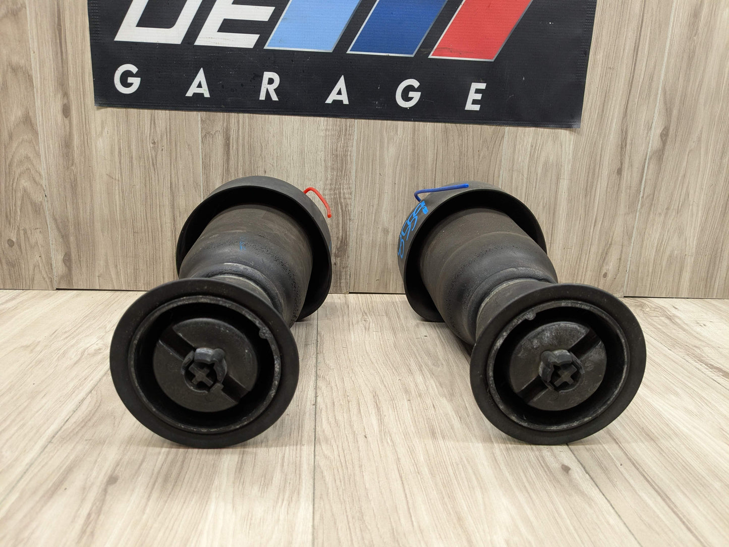 OEM BMW F15 F16 X5 X6 Rear Left Right Air Suspension Pneumatic Spring SET