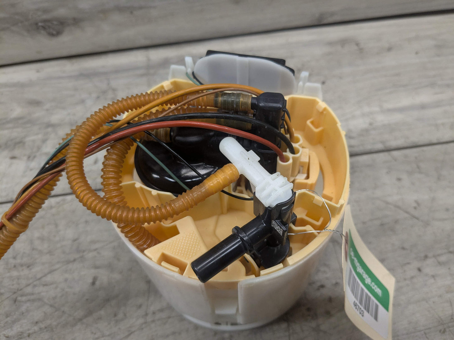 OEM BMW G20 G22 G23 G26 G42 330 M340 430 M440 Gas Tank Mounted Sending Fuel Pump
