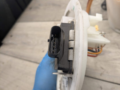 OEM BMW G20 G22 G23 G26 G42 330 M340 430 M440 Gas Tank Mounted Sending Fuel Pump