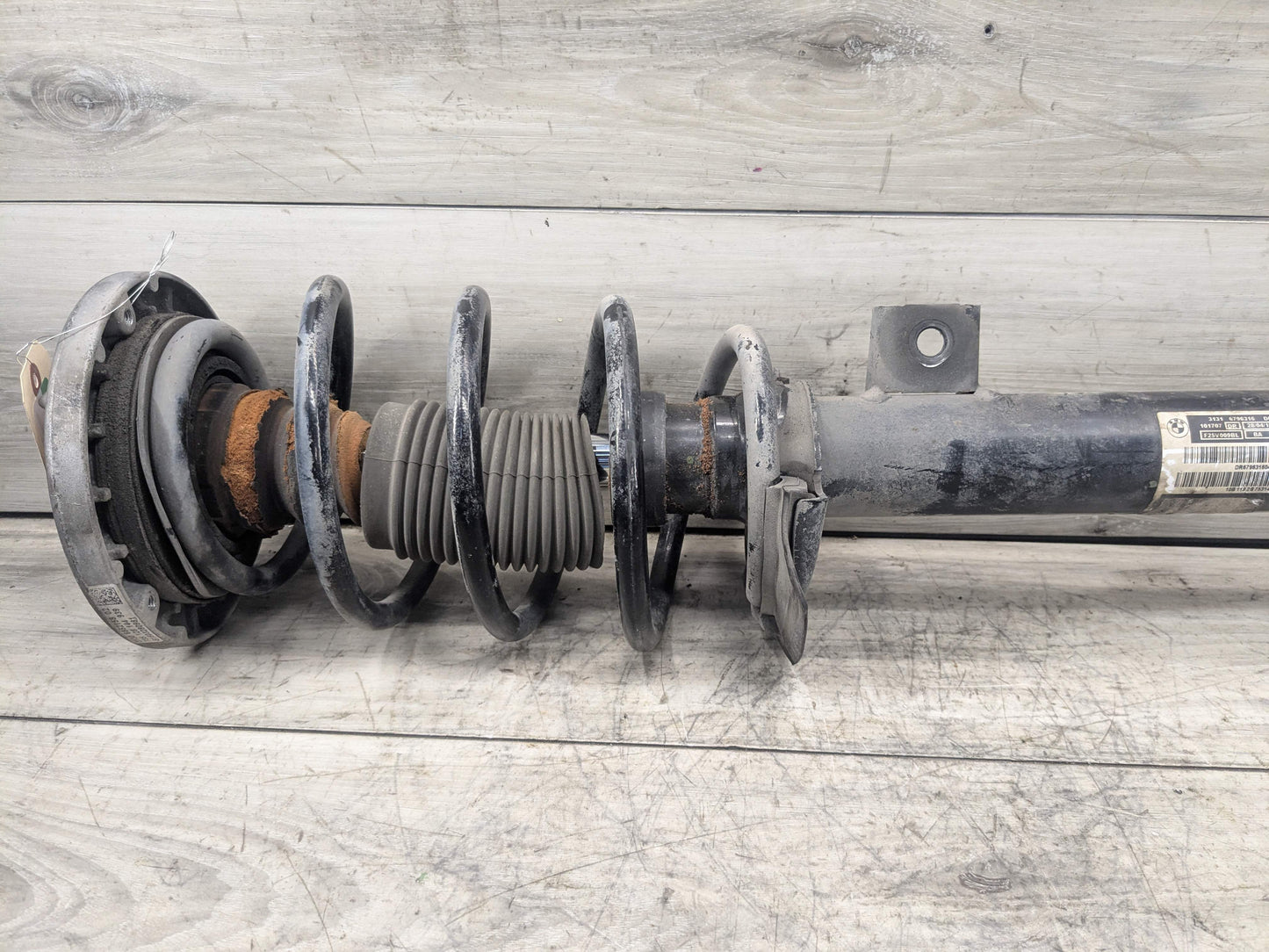 11-18 OEM BMW F25 F26 X3 X4 Front Right Passenger Spring Strut Shock Absorber