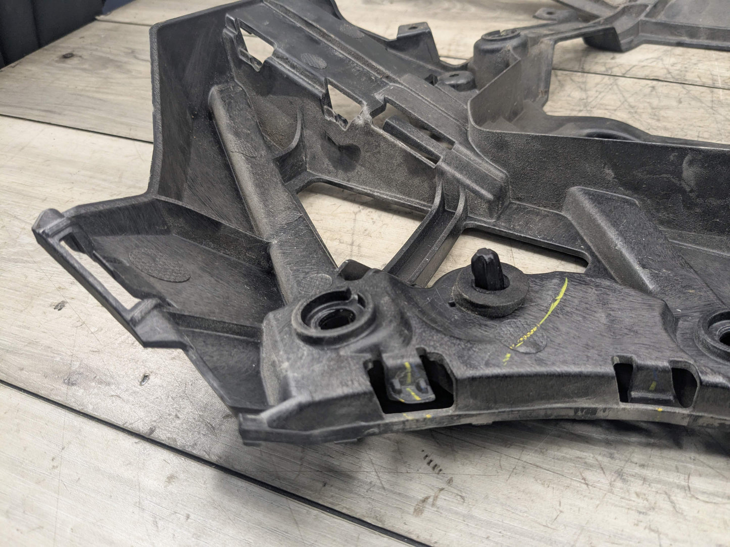 19-21 OEM BMW G20 330 Rear Bumper Passenger Guide Support Carrier Panel