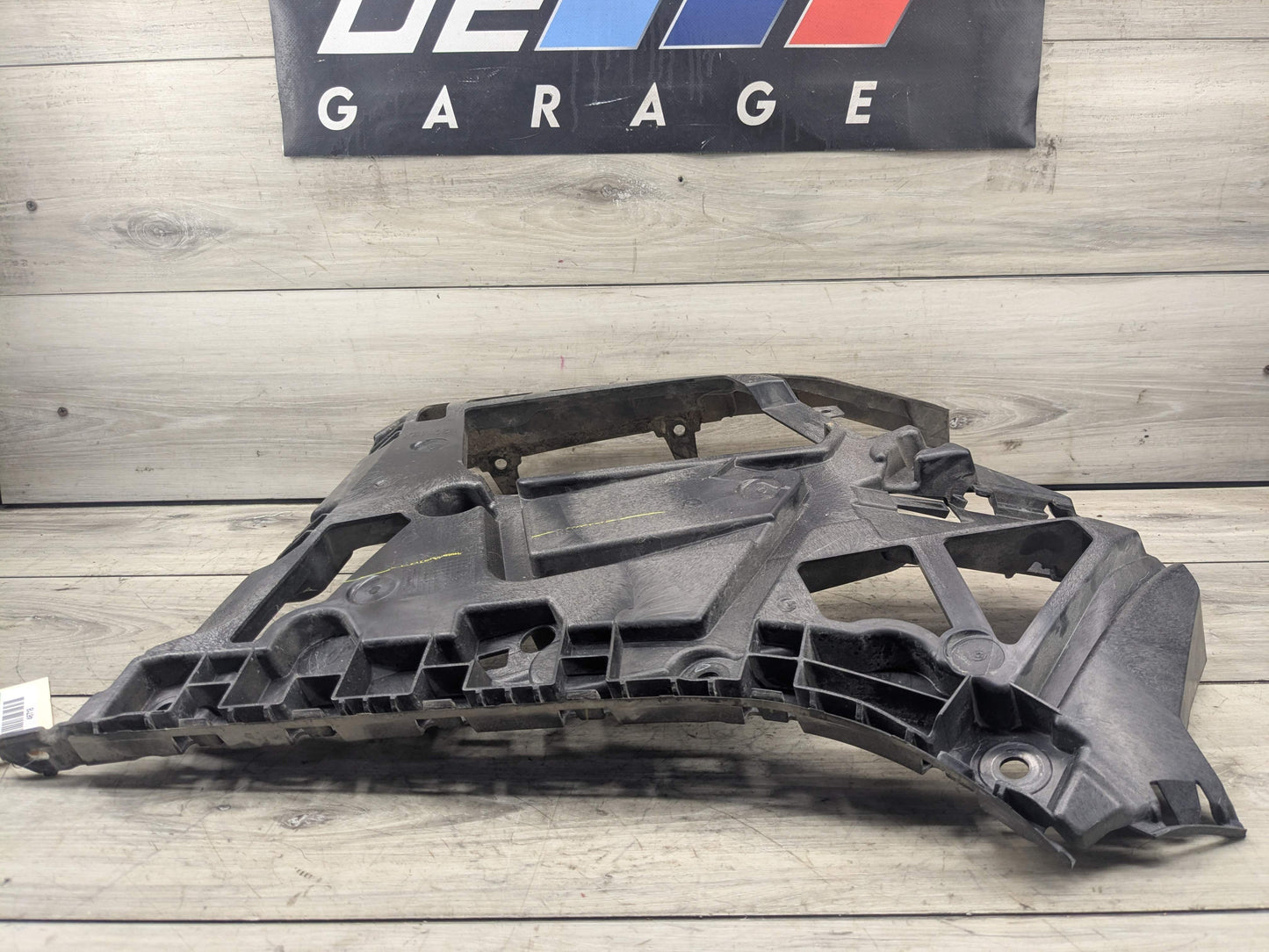 19-21 OEM BMW G20 330 Rear Bumper Passenger Guide Support Carrier Panel