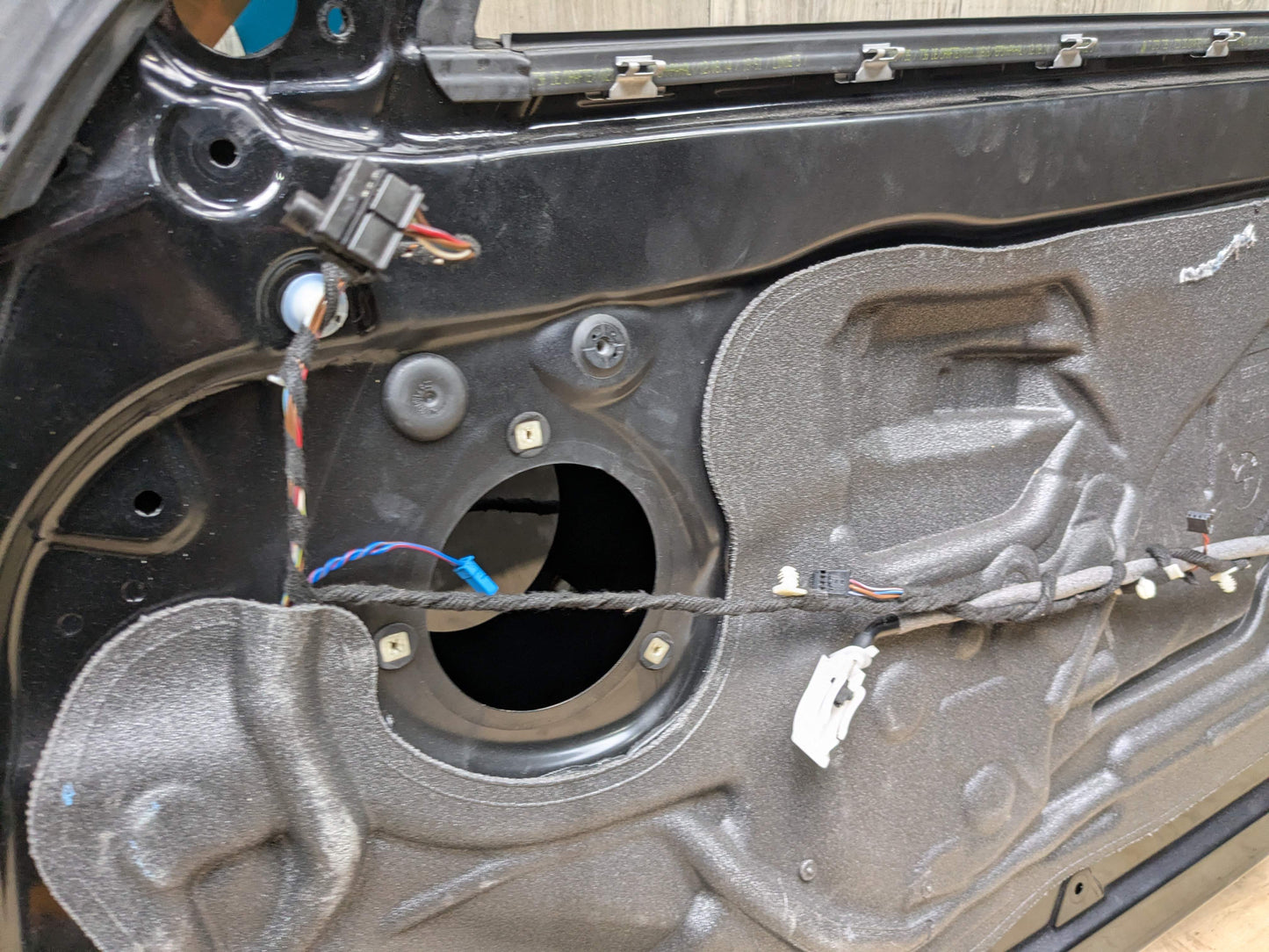 *14-20 OEM BMW F32 F33 F82 F83 M4 Front Right Passenger Door Shell Panel Black