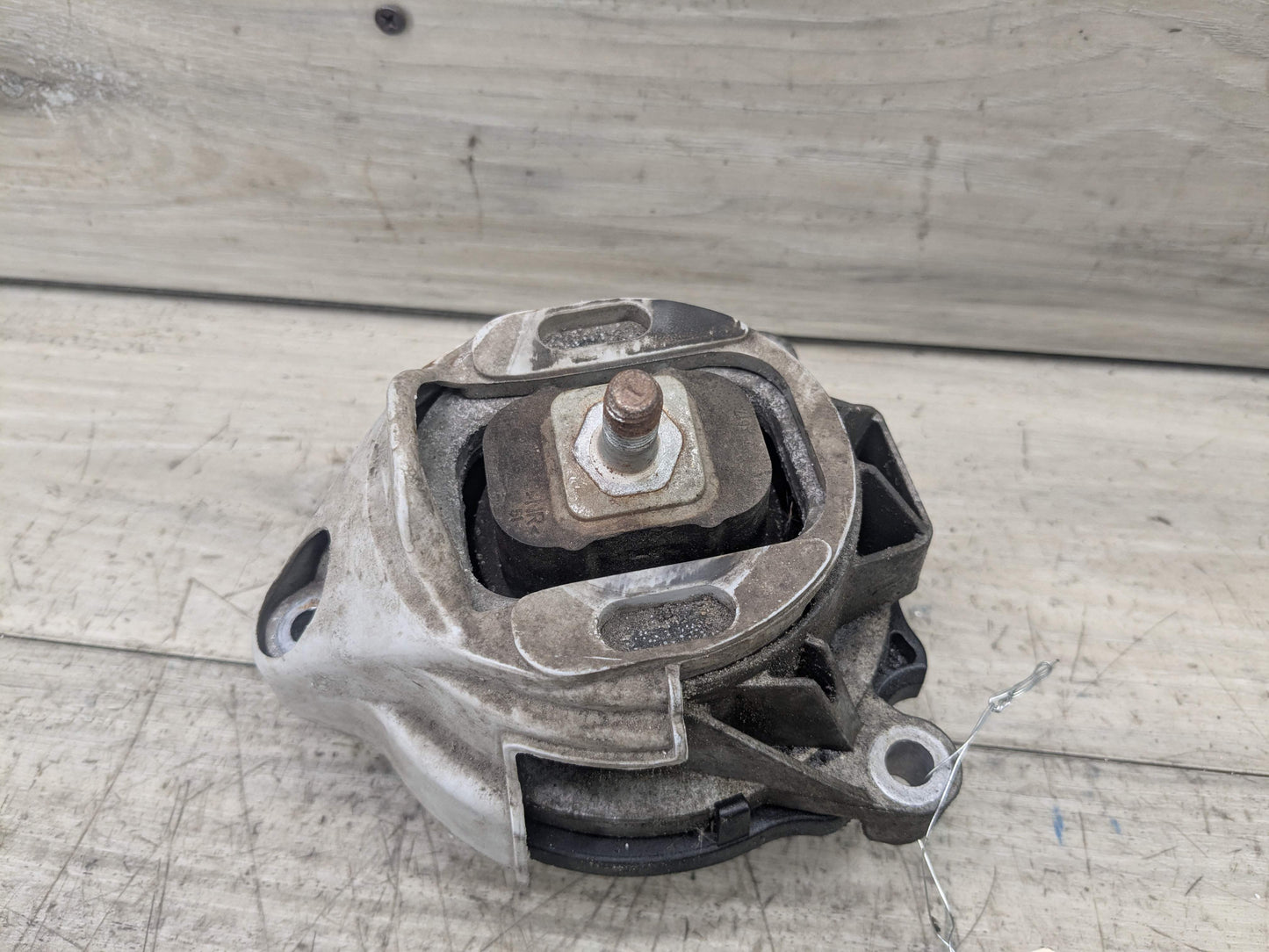 OEM BMW F22 F23 F30 F32 F33 F36 335 435 Engine N55 Right Passenger Motor Mount