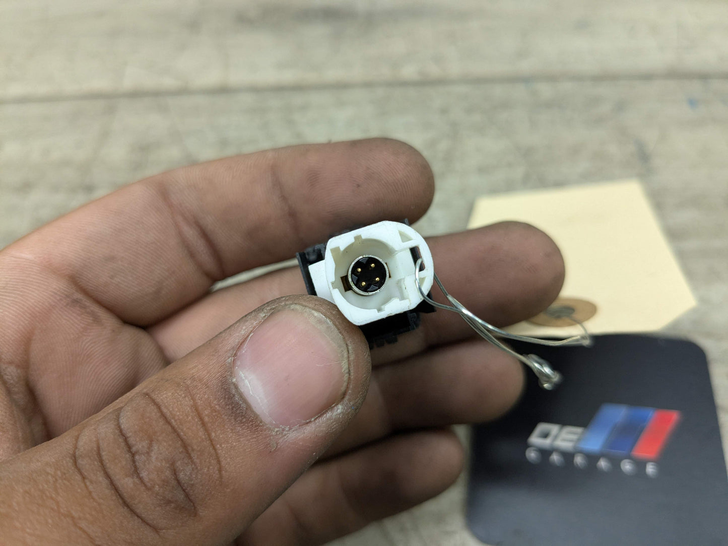 OEM BMW F30 F36 F80 F82 F83 M3 M4 F90 G01 G05 G12 G20 G30 X3 X5 USB Socket Port