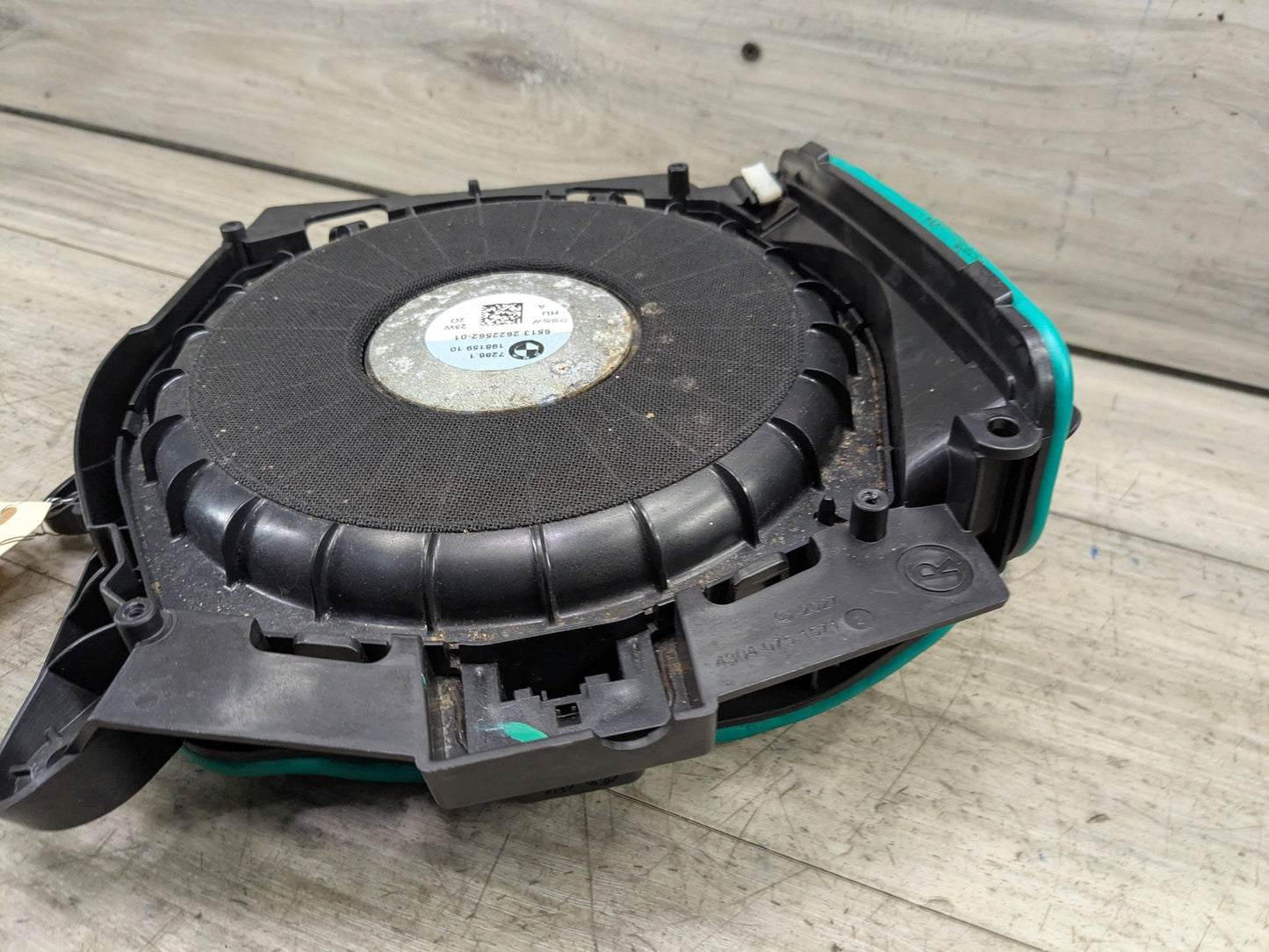 OEM BMW G20 G22 G26 G42 G80 G82 Right Passenger Sub Subwoofer Audio Speaker HIFI