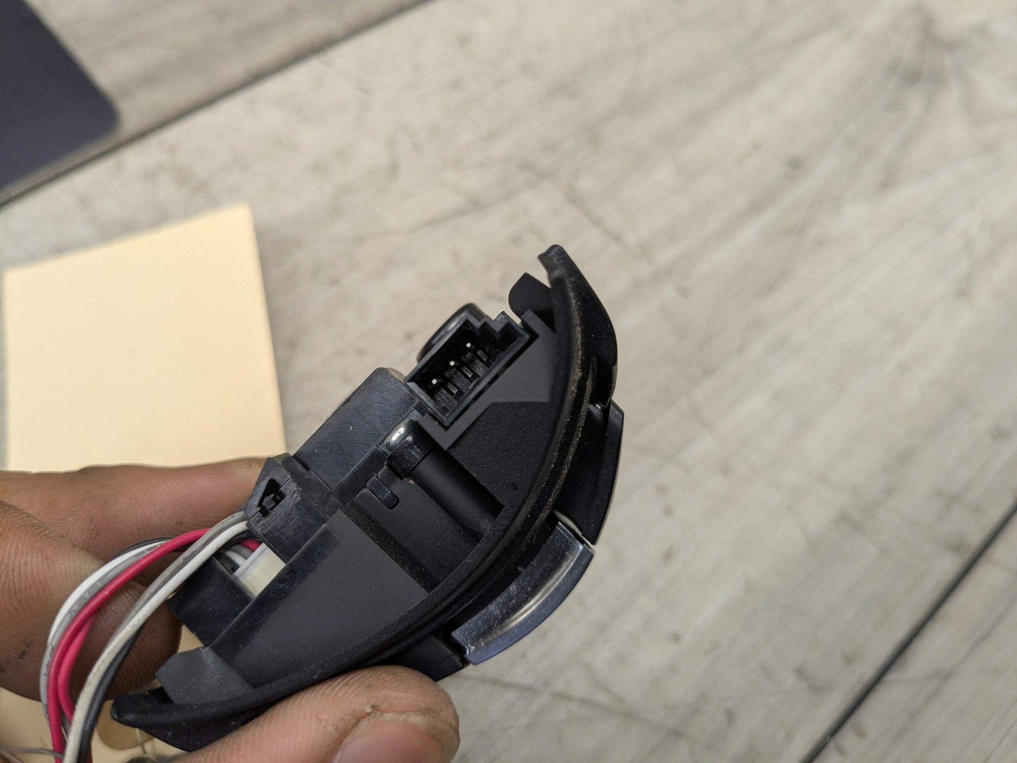 OEM BMW F10 F22 F23 F30 F32 F33 F36 M SPORT Steering Wheel Multifunction Button