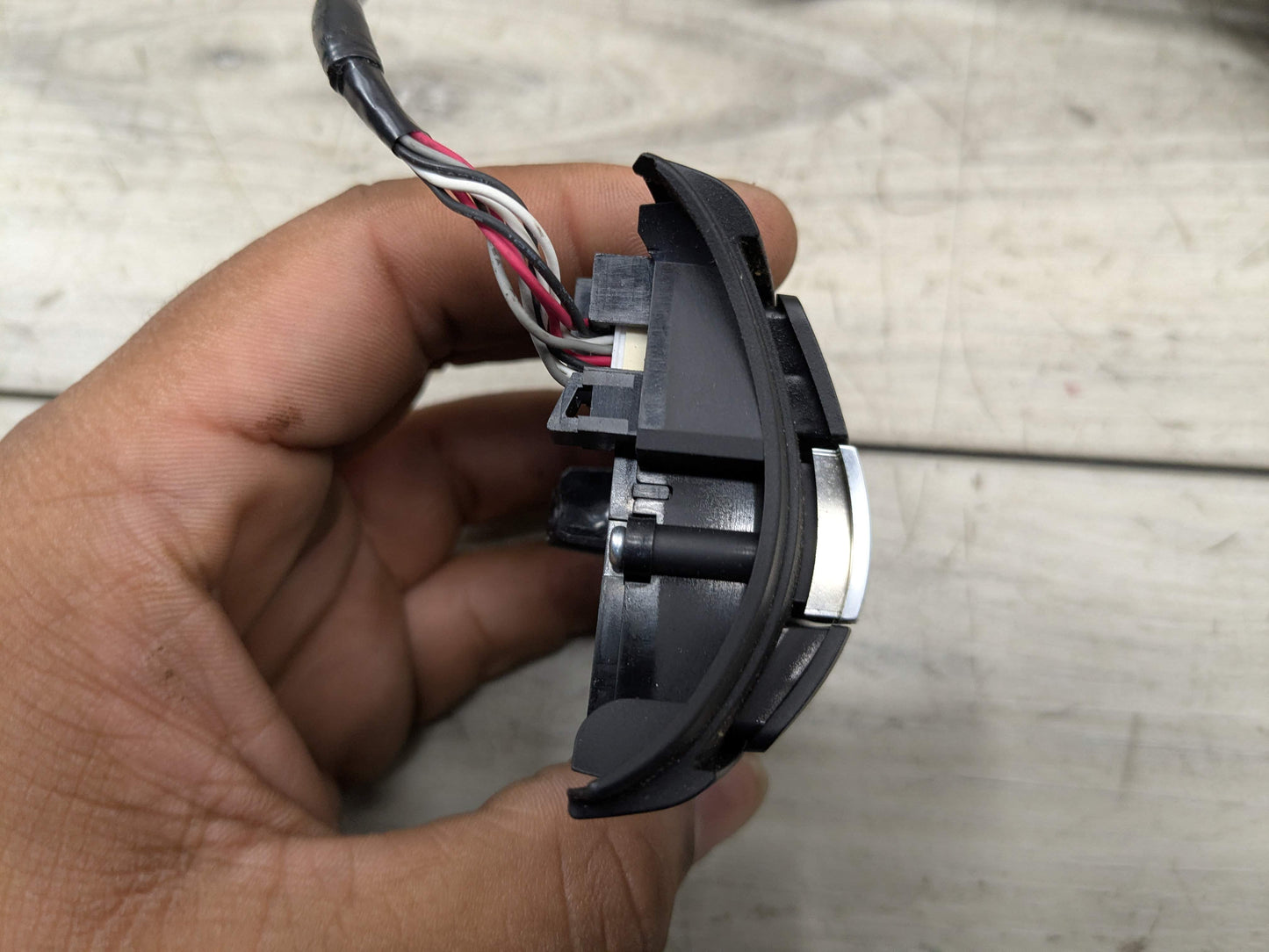 OEM BMW F10 F22 F23 F30 F32 F33 F36 M SPORT Steering Wheel Multifunction Button