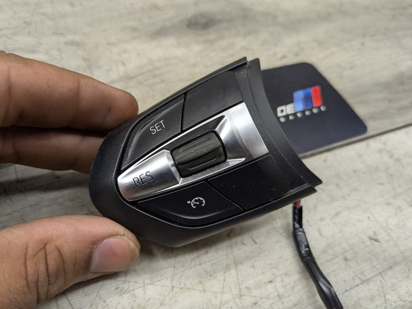 OEM BMW F10 F22 F23 F30 F32 F33 F36 M SPORT Steering Wheel Multifunction Button