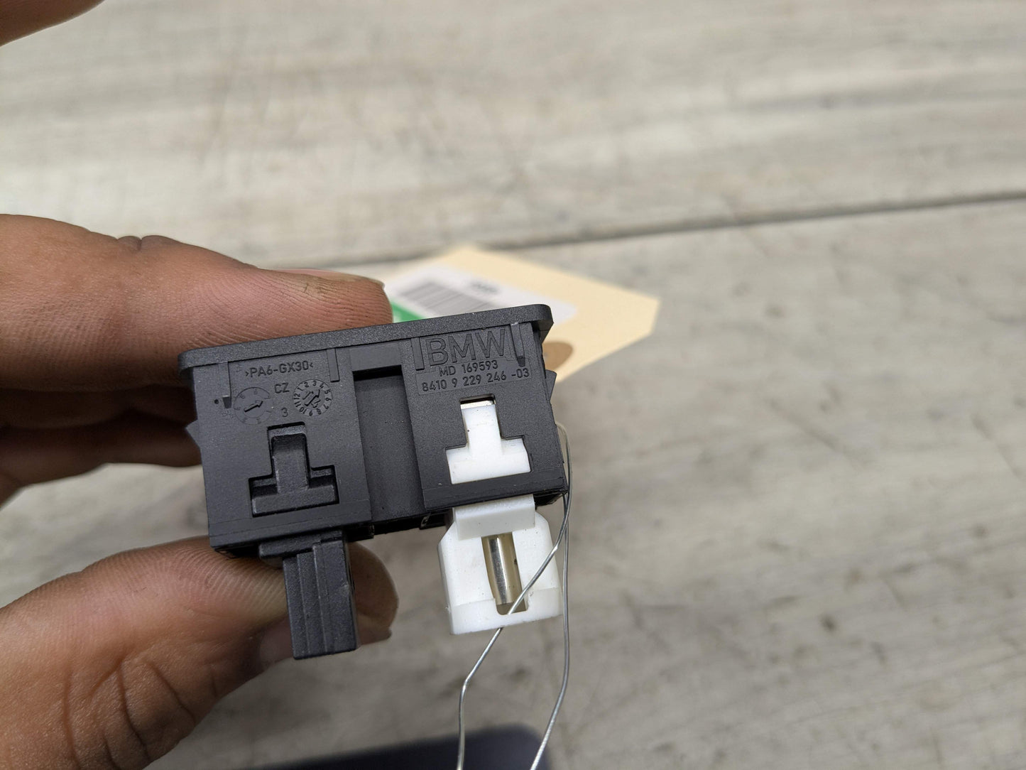 12-20 OEM BMW F22 F23 F30 F32 F33 F36 F48 F80 F82 F83 M3 M4 Aux Audio Input USB