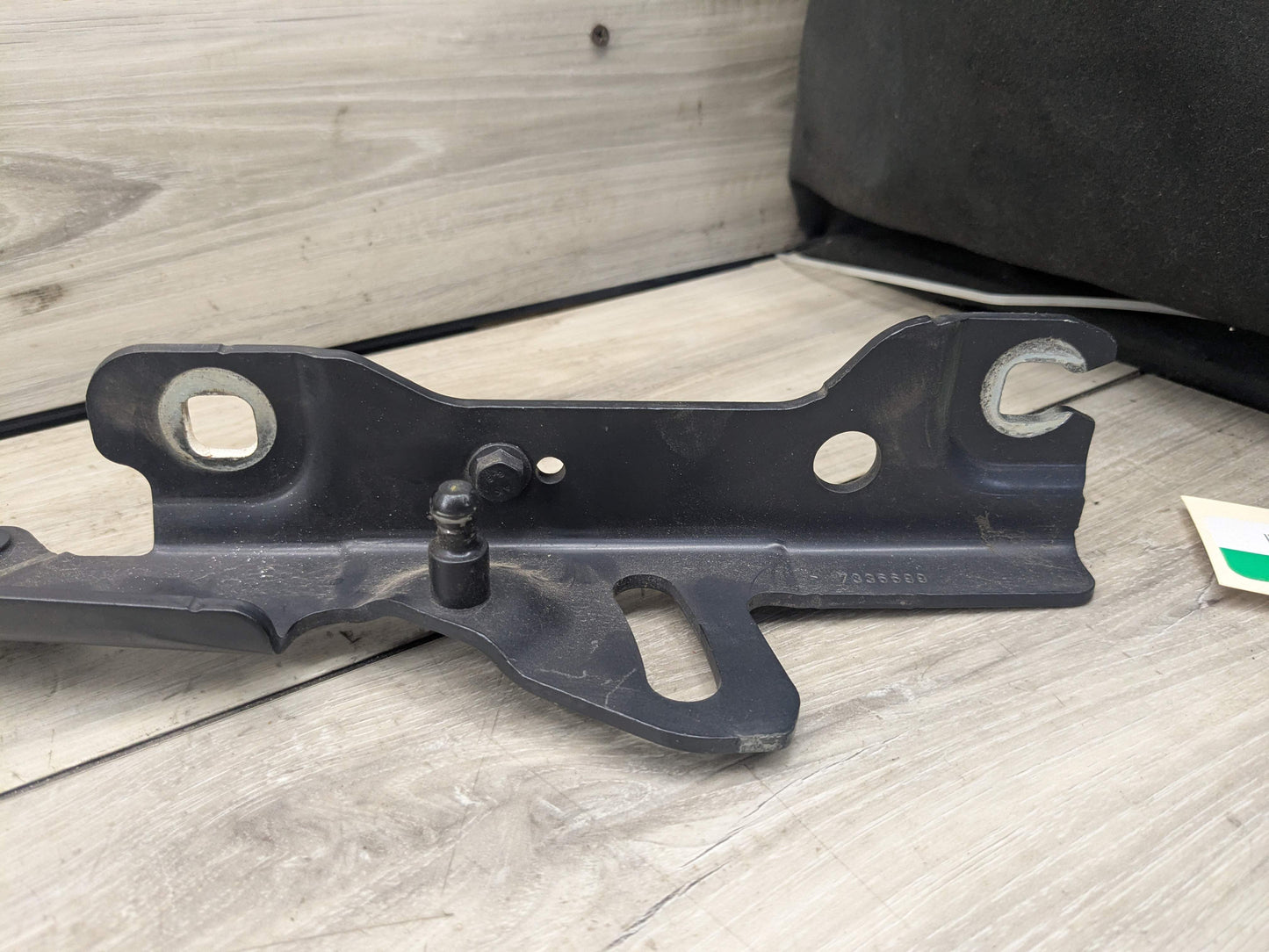 OEM BMW F22 F23 F30 F32 F33 F36 F80 F82 F83 F87 Left Right Side Hood Hinges PAIR