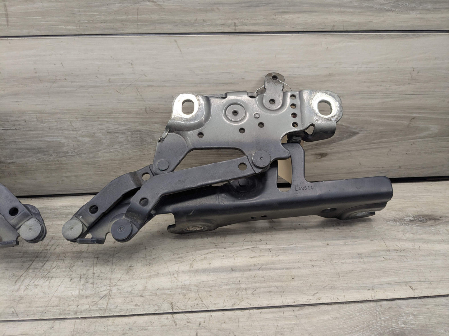 OEM BMW F22 F23 F30 F32 F33 F36 F80 F82 F83 F87 Left Right Side Hood Hinges PAIR