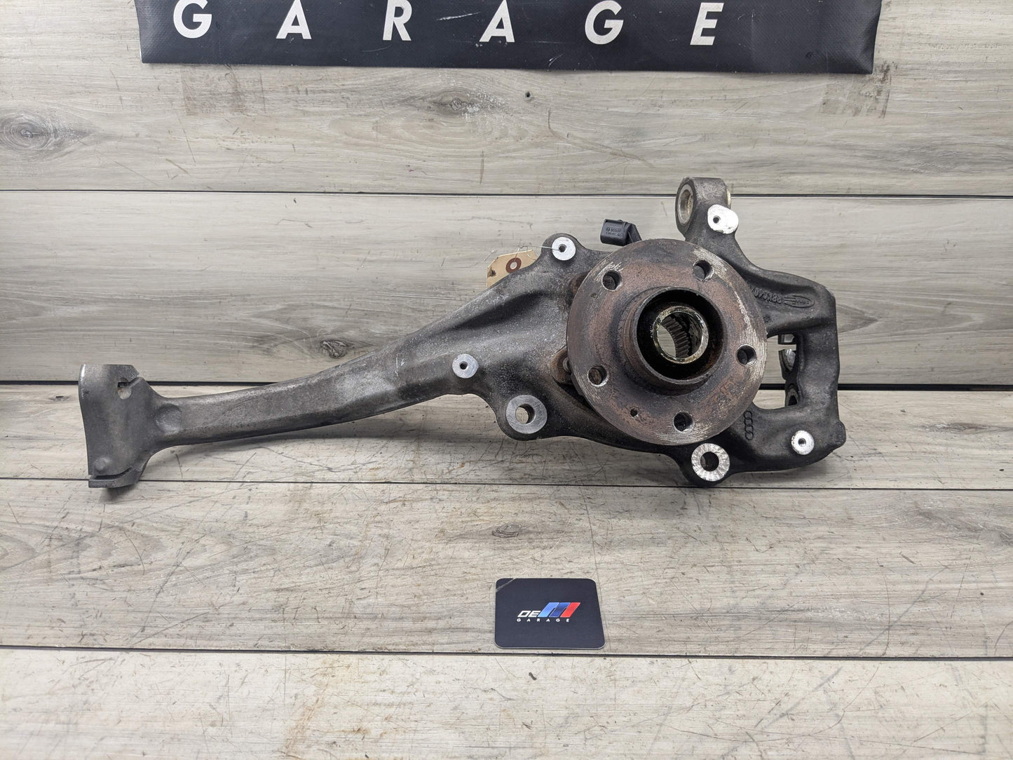 09-18 OEM AUDI A4 S4 S5 A6 S6 Q5 Front Right Passenger Spindle Carrier Knuckle