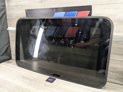 14-20 OEM BMW F32 F36 F82 428 430 435 440 M4 Sunroof Sun Roof Glass Panel Cover
