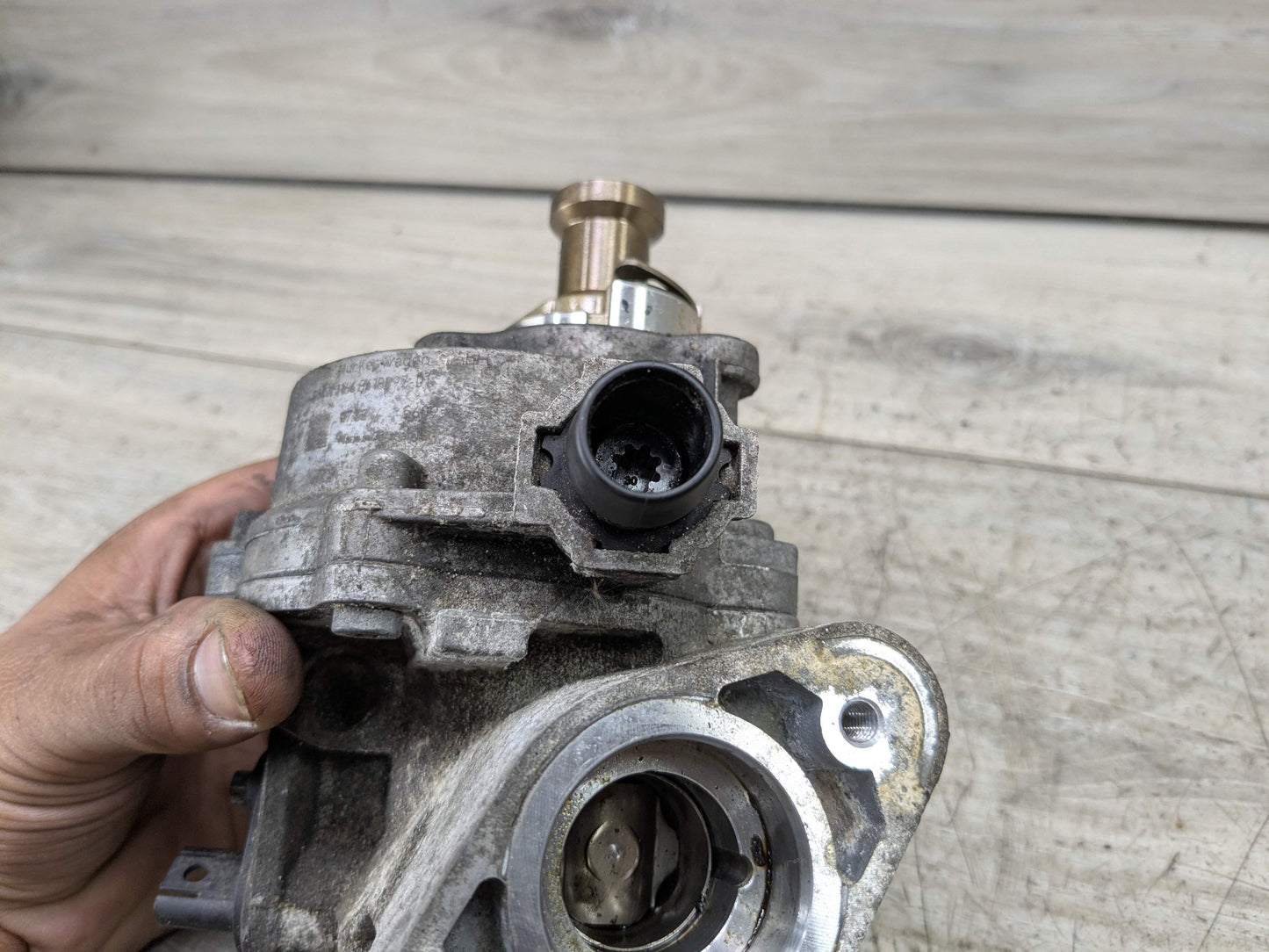 OEM BMW F07 F10 F06 F13 F33 435 535 640 N55 Engine High Pressure Vacuum Pump