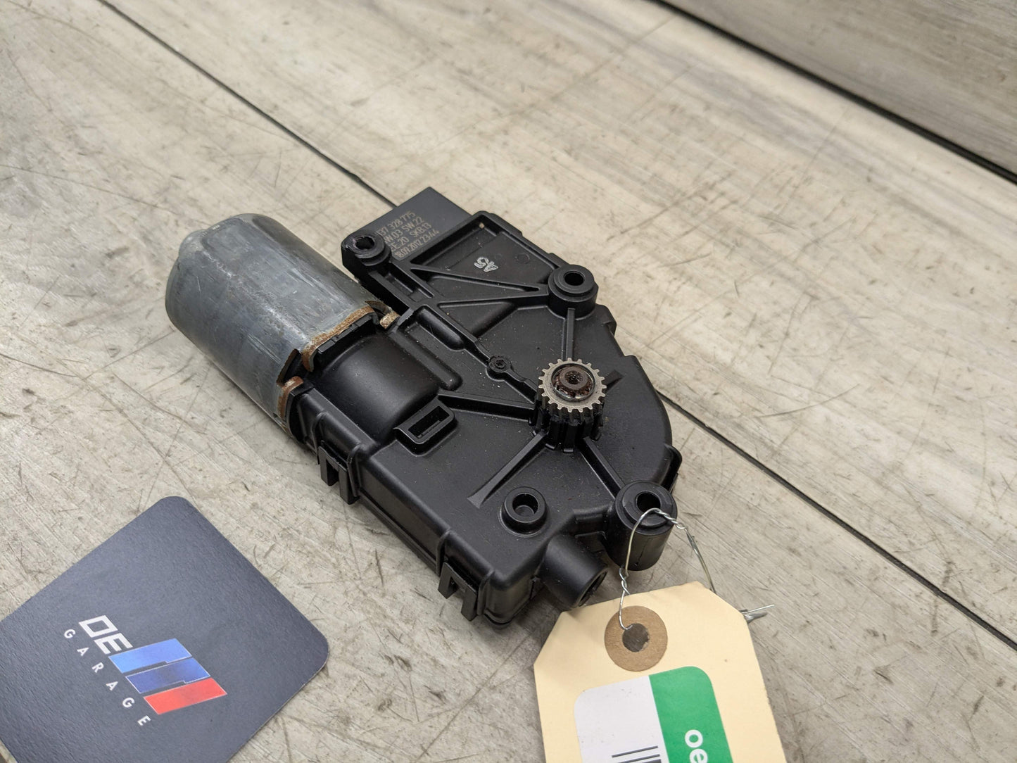 08-17 OEM AUDI A5 Q5 S5 Panoramic Sun Roof Drive Actuator Motor