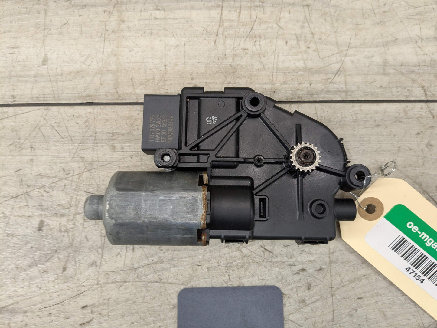 08-17 OEM AUDI A5 Q5 S5 Panoramic Sun Roof Drive Actuator Motor