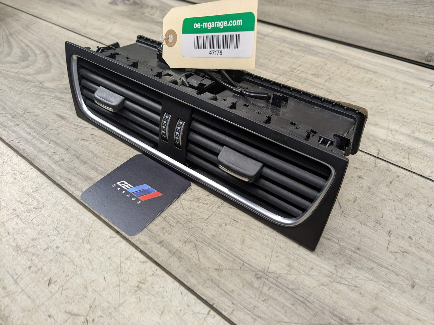 12-17 OEM AUDI A4 A5 S4 S5  Center Dashboard AC Air Vent Grille Trim