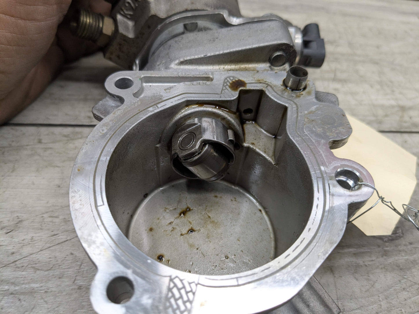 12-17 OEM AUDI PORSCHE A6 A7 S5 Engine 3.0L High Pressure Fuel Pump