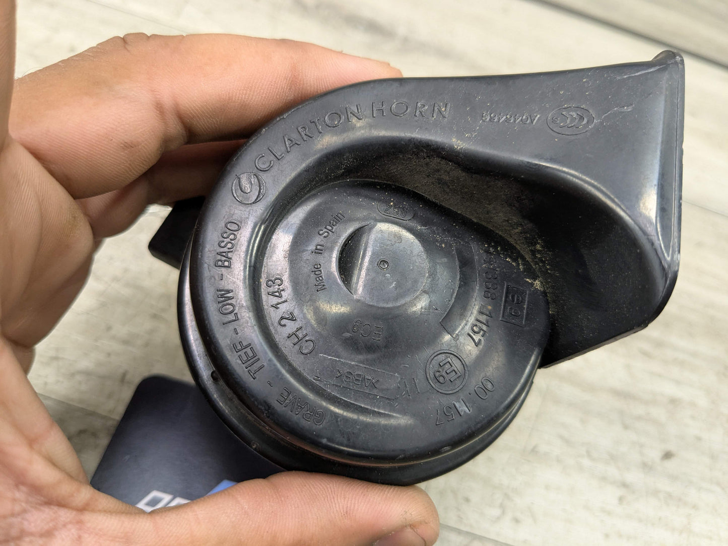 OEM BMW F01 F02 F06 F12 F13 528 535 550 640 740 750 Low Horn Signal Tone Pitch