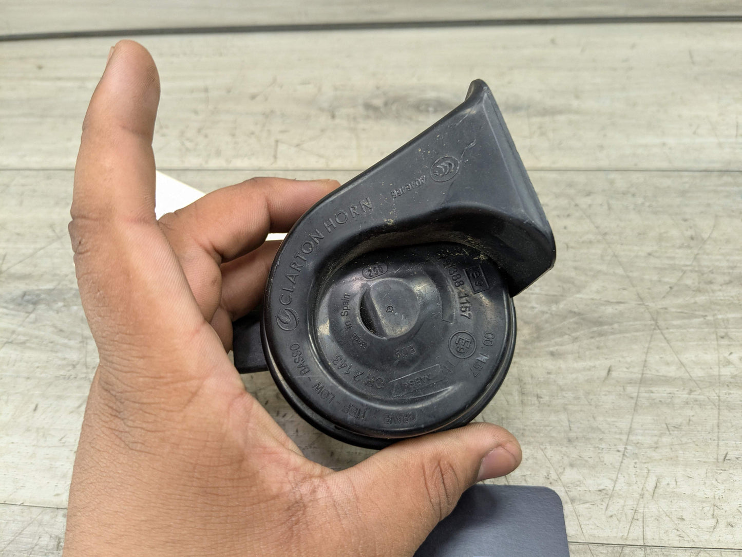OEM BMW F01 F02 F06 F12 F13 528 535 550 640 740 750 Low Horn Signal Tone Pitch