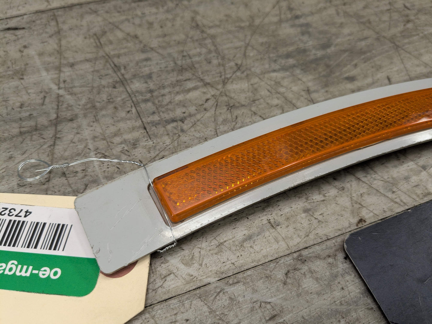 OEM BMW F01 F02 740 750 760 Rear Right Passenger Bumper Marker Light Reflector