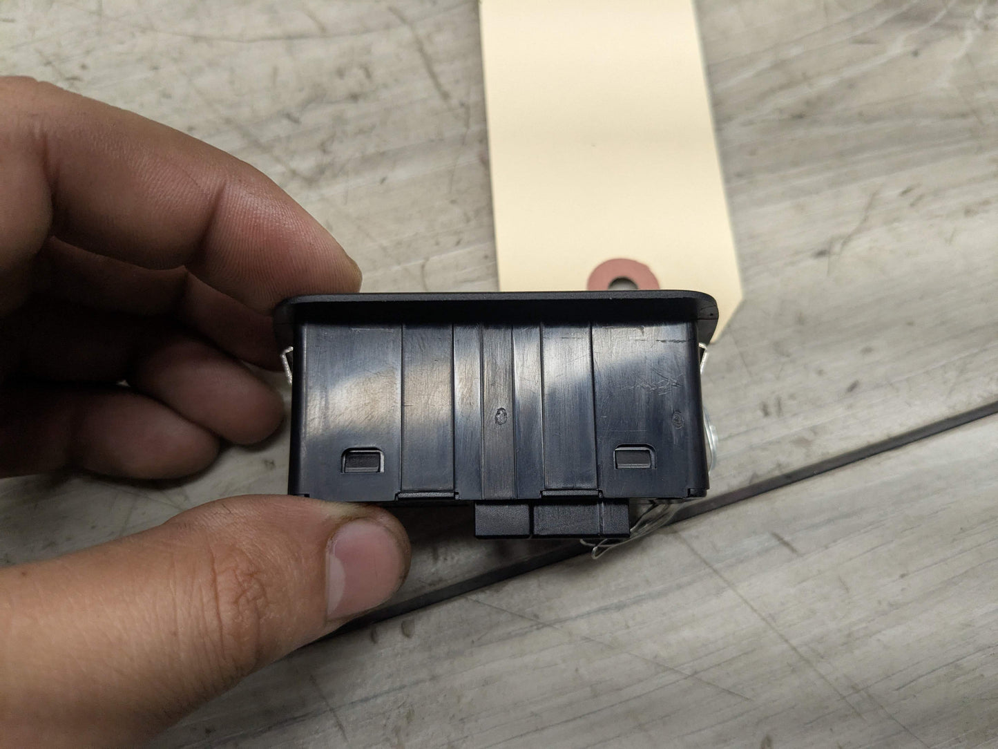 OEM BMW F02 F10 F35 F30 F36 F80 G01 G30 X3 Rear Trunk Lid Center Unlock Switch