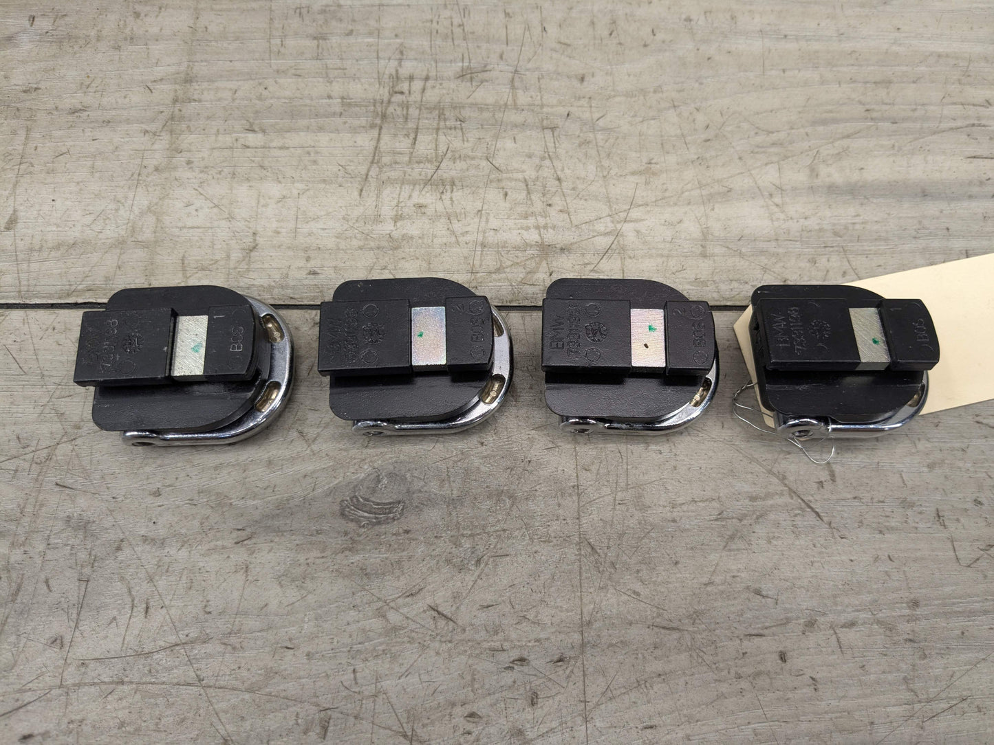 OEM BMW E70 E83 F15 F25 G01 X3 X5 Trunk Cargo Latch Tie Down Hook Clasp Ring (4)