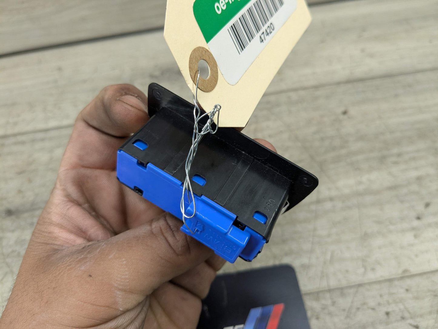 OEM BMW F15 F36 F48 G01 G05 G20 G26 G30 G80 Rear Trunk Lid Lock Button Switch