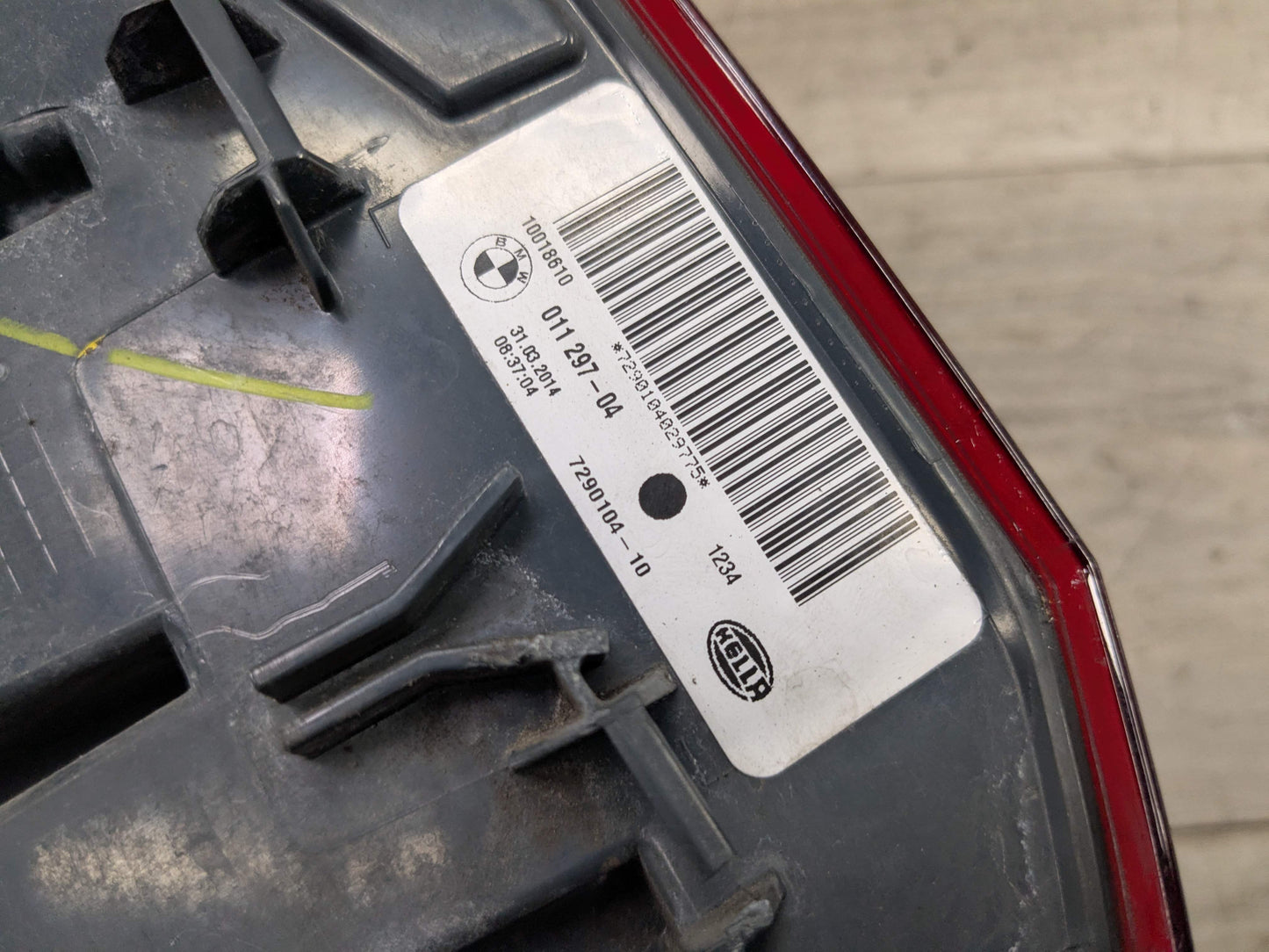 14-18 BMW OEM F15 F85 X5 X5M Rear Right Passenger Side Outer Stop Tail Light