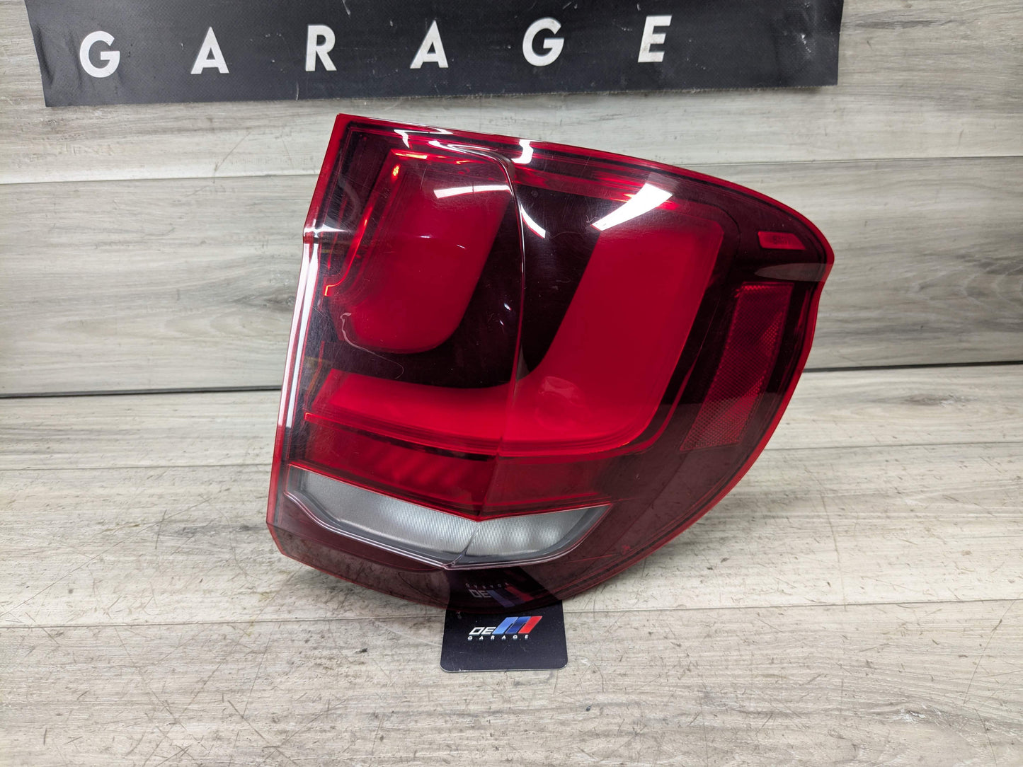 14-18 BMW OEM F15 F85 X5 X5M Rear Right Passenger Side Outer Stop Tail Light