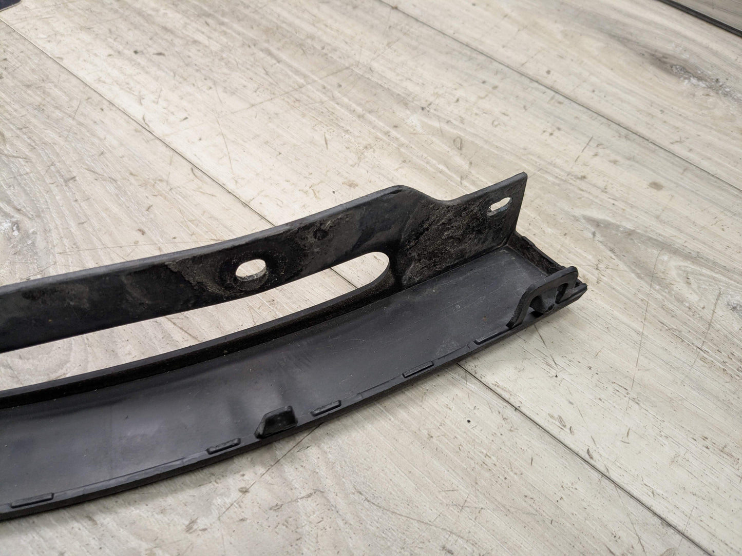 14-18 OEM BMW F15 X5 Front Right Passenger Fender Flare Wheel Arch Molding Trim