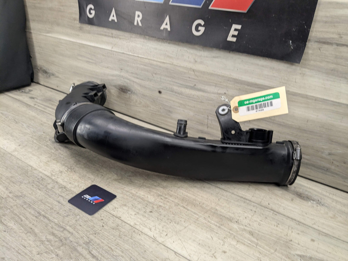 09-19 OEM BMW F12 F13 F15 F16 X5 X6 Front Right Intercooler Upper Charge Pipe