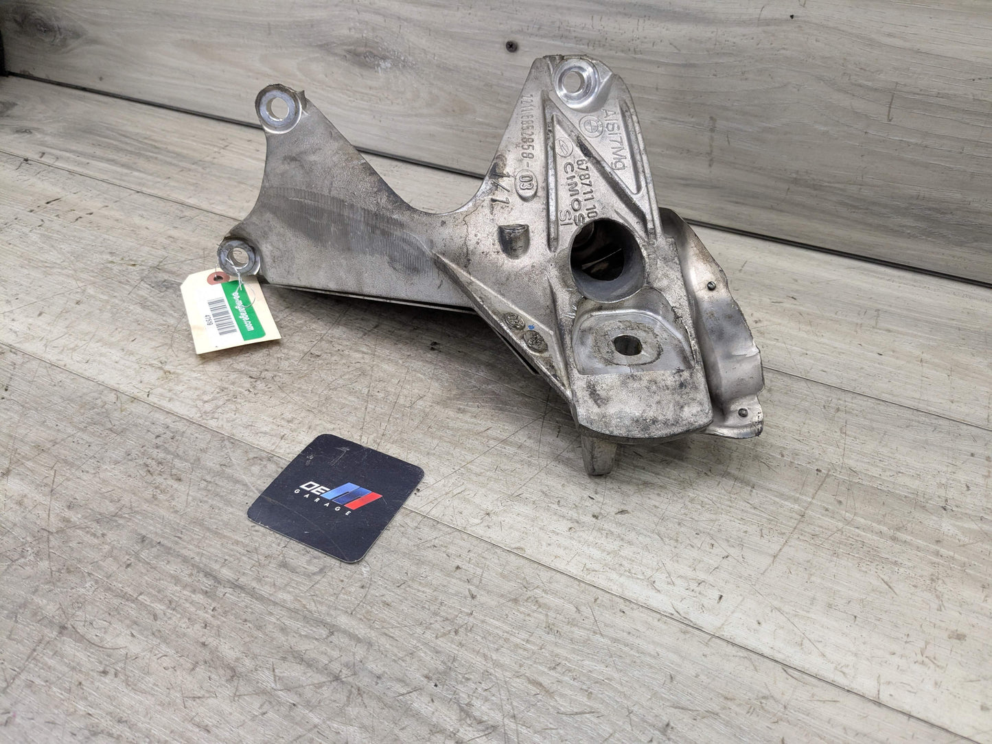 OEM BMW F15 F16 X5 AWD Right Passenger Engine N55 Motor Mount Bracket Support