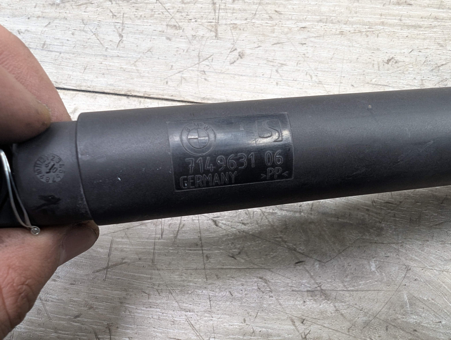 07-13 OEM BMW E70 X5 Rear Left Right Lower Tailgate Shock Struts PAIR