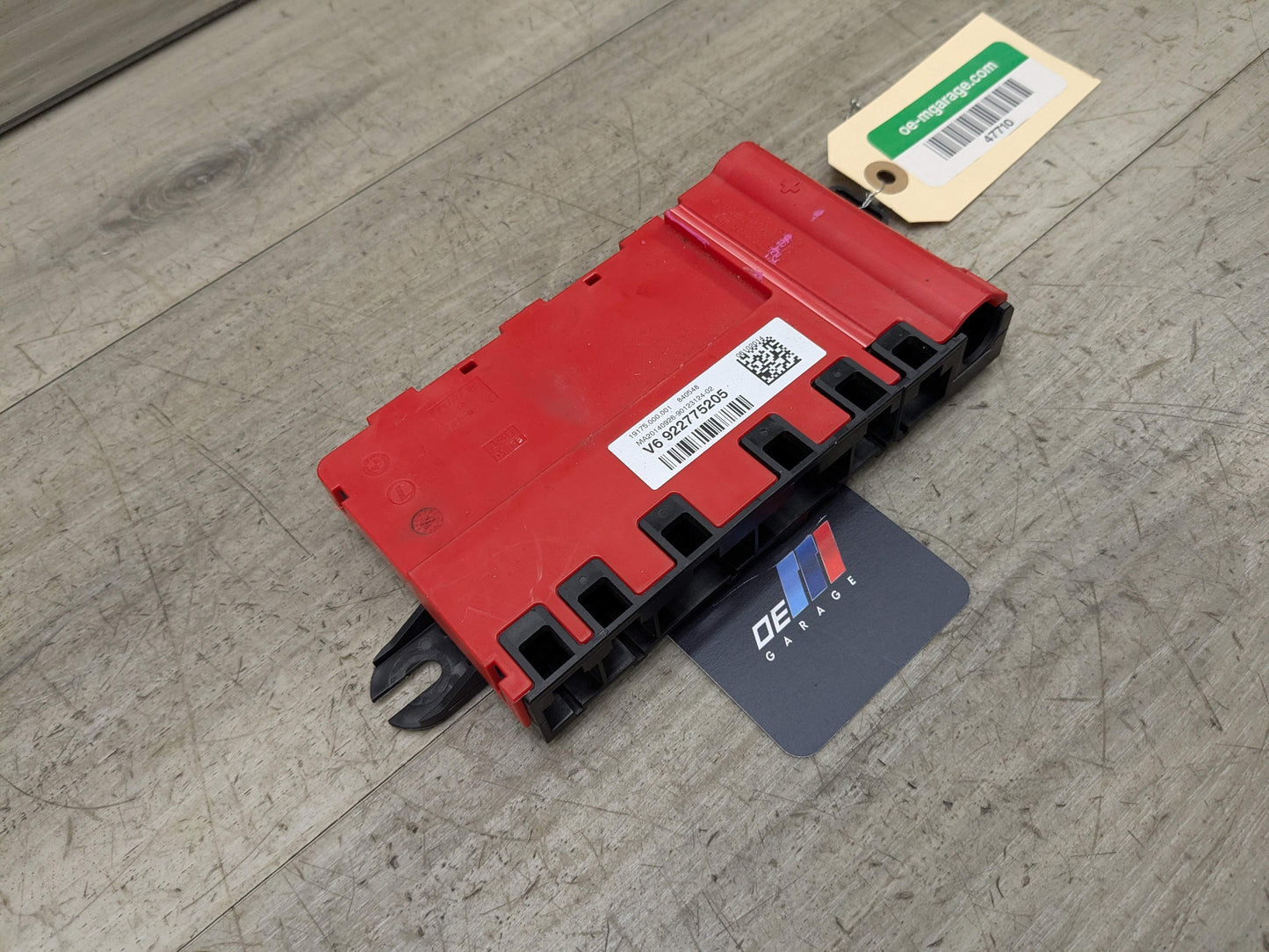 OEM BMW F22 F30 F32 F36 F80 F82 Positive Battery Distributor B+ Power Fuse Box