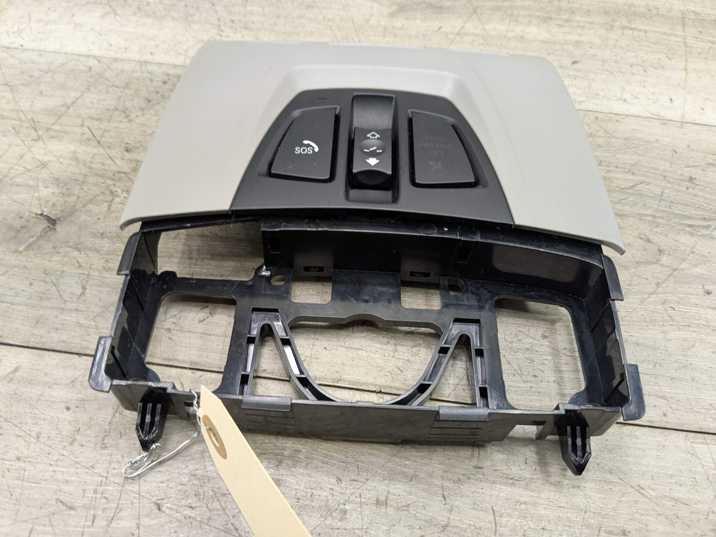 OEM BMW F22 F30 F32 F36 F80 F82 Headliner Roof Console Dome Light SOS Switch