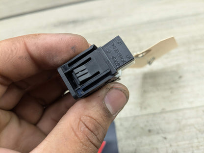 12-20 OEM BMW F22 F23 F30 F32 F33 F36 F48 F80 F82 F83 M3 M4 Aux Audio Input USB