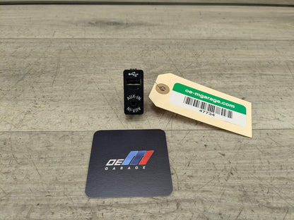 12-20 OEM BMW F22 F23 F30 F32 F33 F36 F48 F80 F82 F83 M3 M4 Aux Audio Input USB