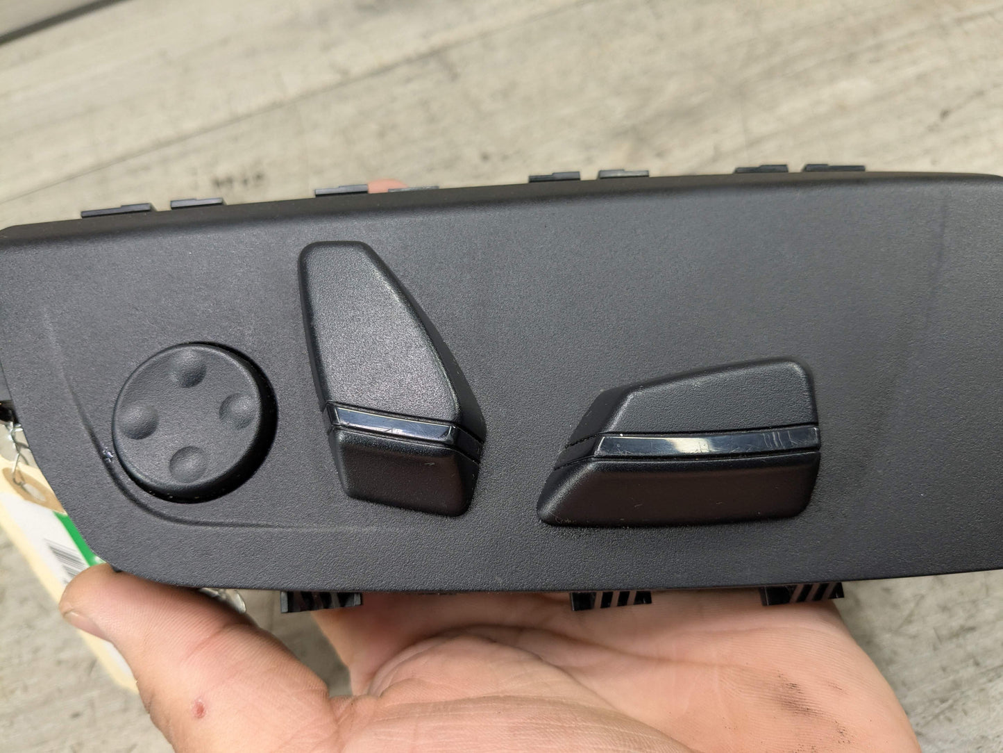 OEM BMW F22 F23 F32 F33 G29 Front Right Power Seat Adjustment Control Switch