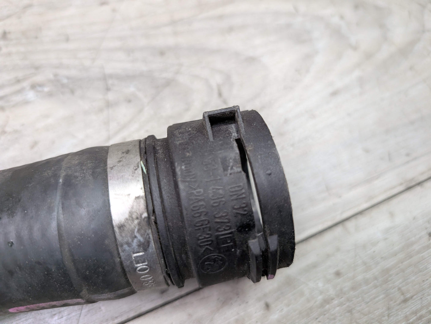 OEM BMW E70 X5 Engine Diesel M57 Upper Radiator Coolant Hose Line Pipe