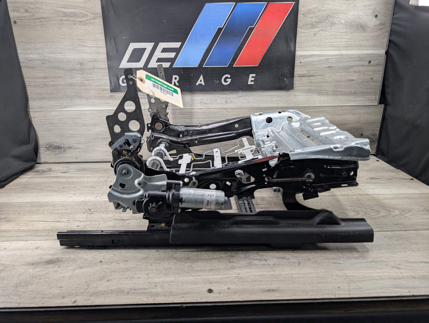 OEM BMW F22 F32 F82 F87 Front Right Passenger Side Seat Lower Track Frame Motors