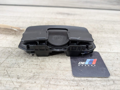 16-19 OEM BMW G11 G12 G80 G82 Center Console Wireless Charger Module Unit