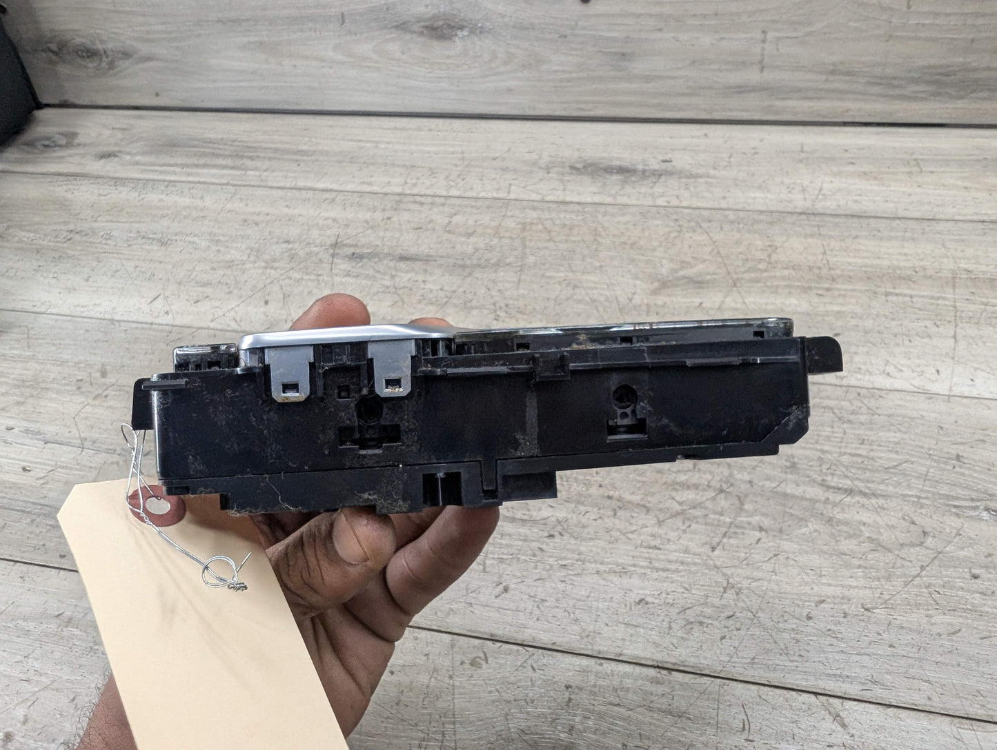 16-19 OEM BMW G11 G12 740 750 70 Center Console Operating Unit Traction Switch