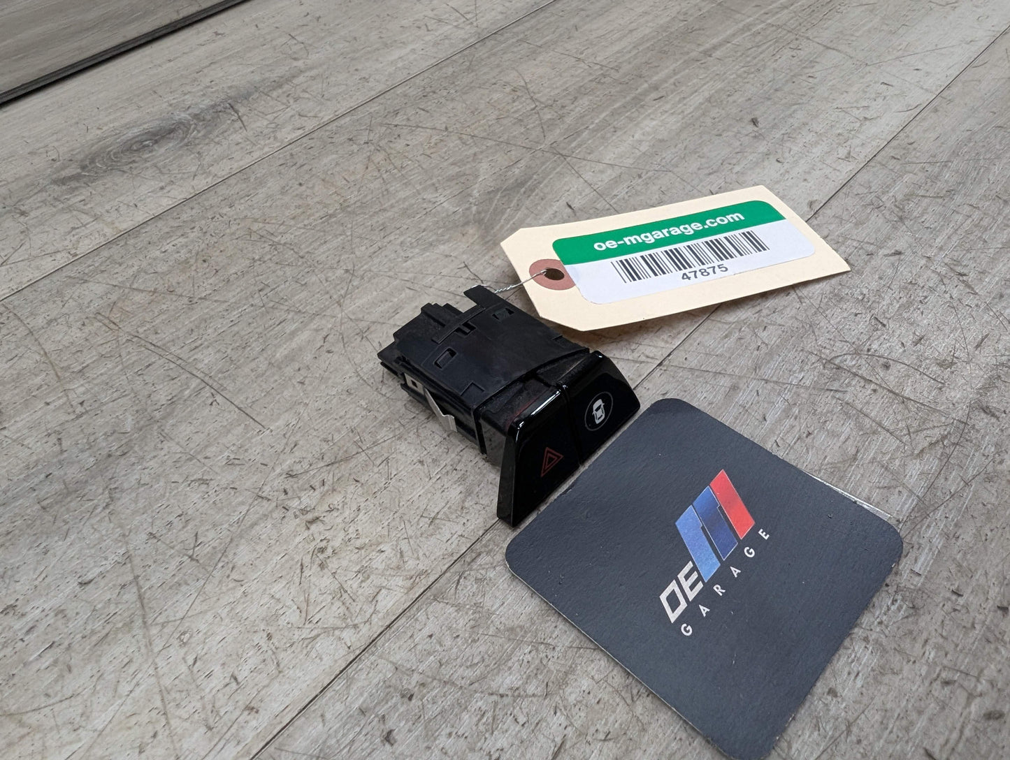16-23 OEM BMW F90 G12 G30 Door Lock Emergency Hazard Flasher Control Switch