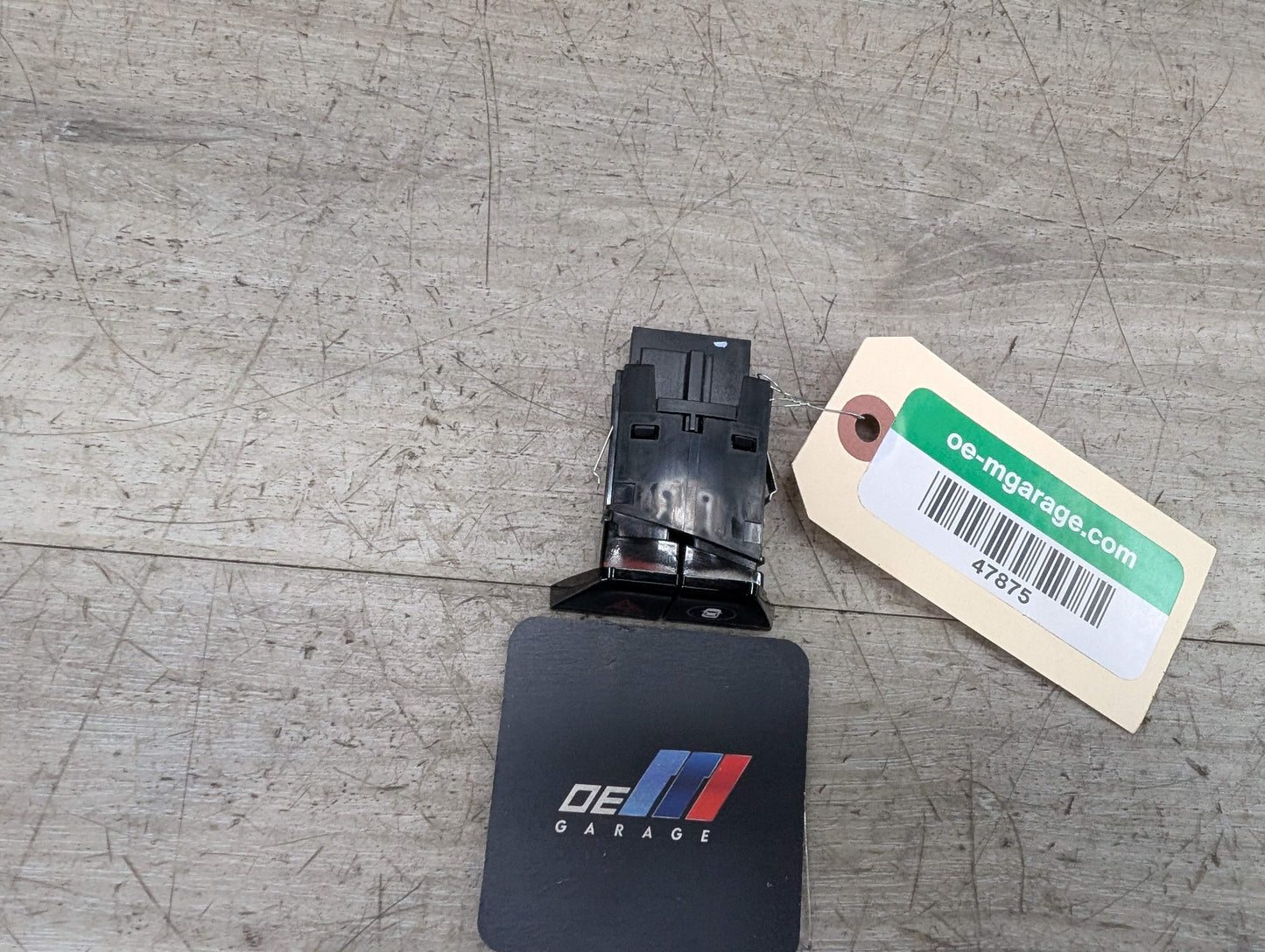 16-23 OEM BMW F90 G12 G30 Door Lock Emergency Hazard Flasher Control Switch