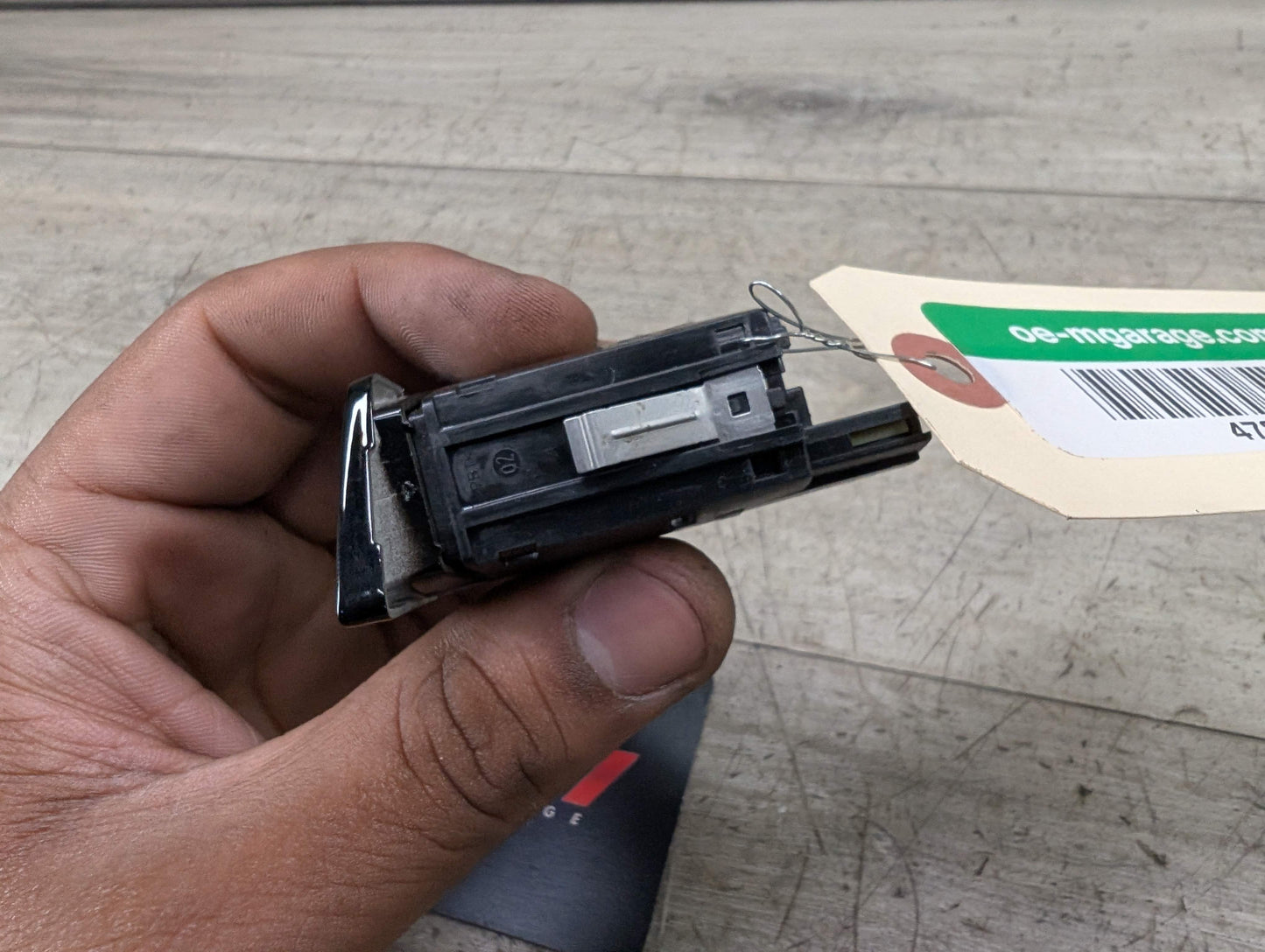 16-23 OEM BMW F90 G12 G30 Door Lock Emergency Hazard Flasher Control Switch