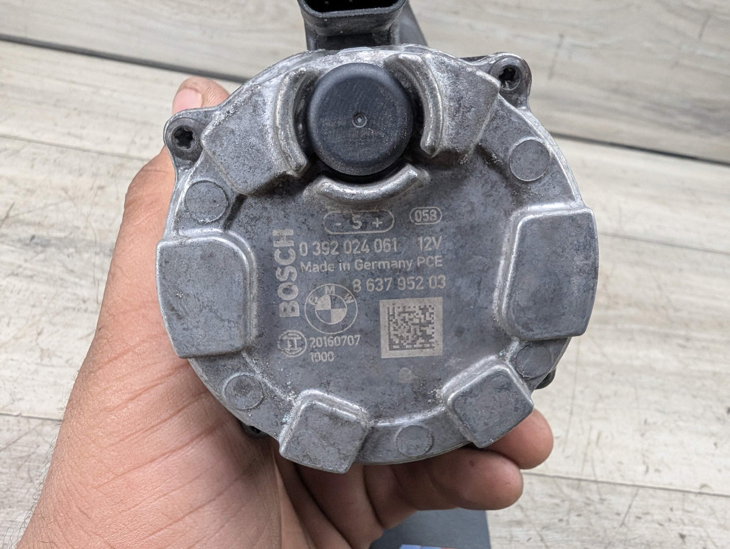 16-24 OEM BMW F90 G11 G12 G30 M5 Engine Electric Auxiliary Water Coolant Pump