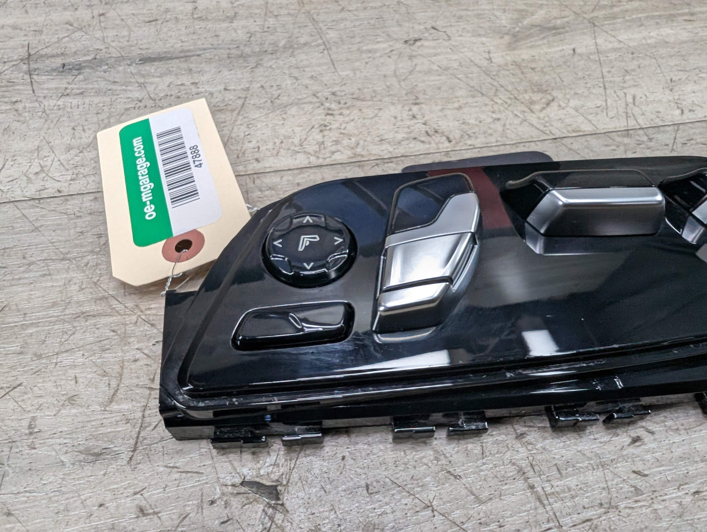 OEM BMW F90 G11 G12 G30 G32 M5 Front Left Driver Seat Adjustment Control Switch